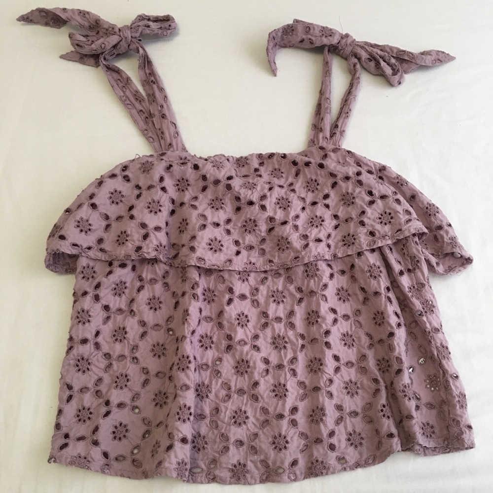 American Eagle Lace Top